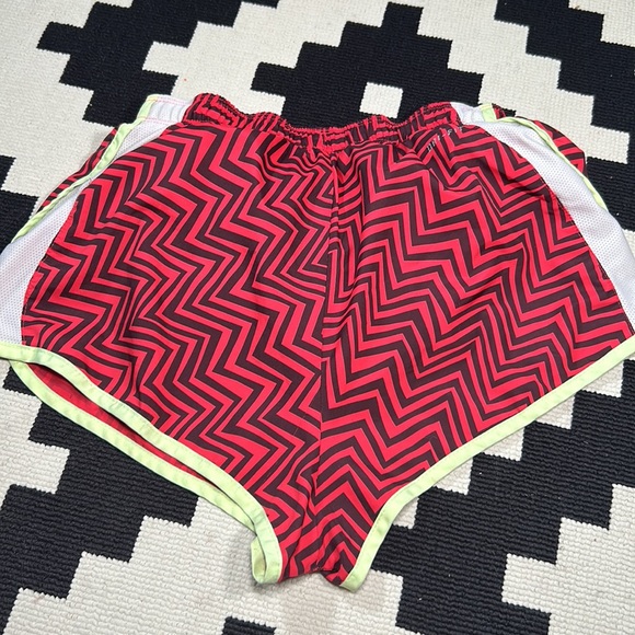 NIKE, Dri-Fit running shorts!! - Picture 5 of 14
